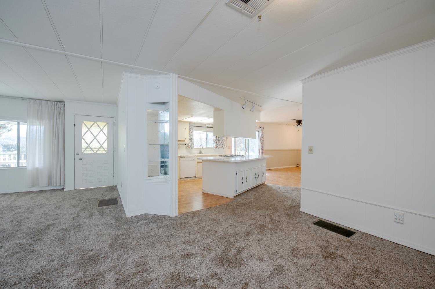 38150 Sumac Ln, Yokuts Valley, CA 93675