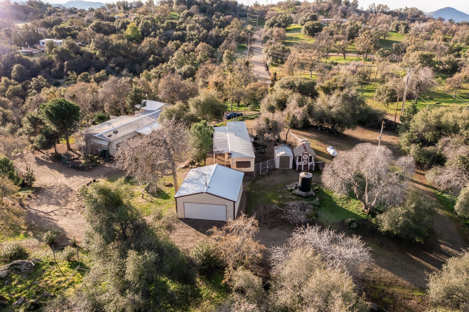 38150 Sumac Ln, Yokuts Valley, CA 93675