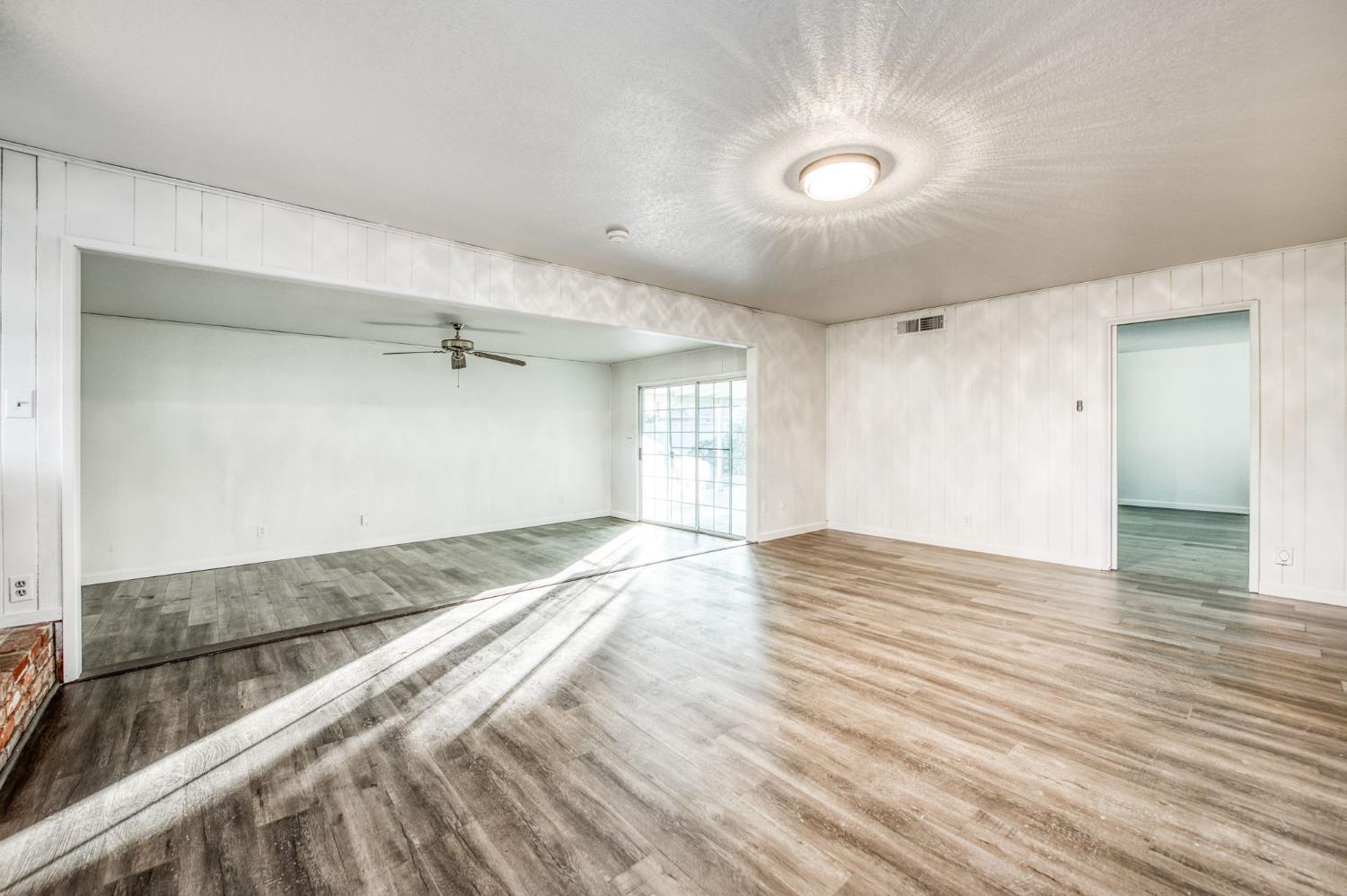 1567 E Mesa Ave, Fresno, CA 93710