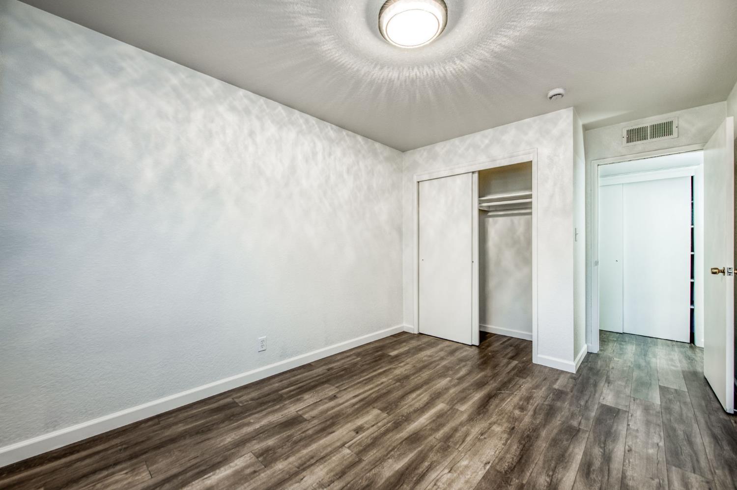 1567 E Mesa Ave, Fresno, CA 93710