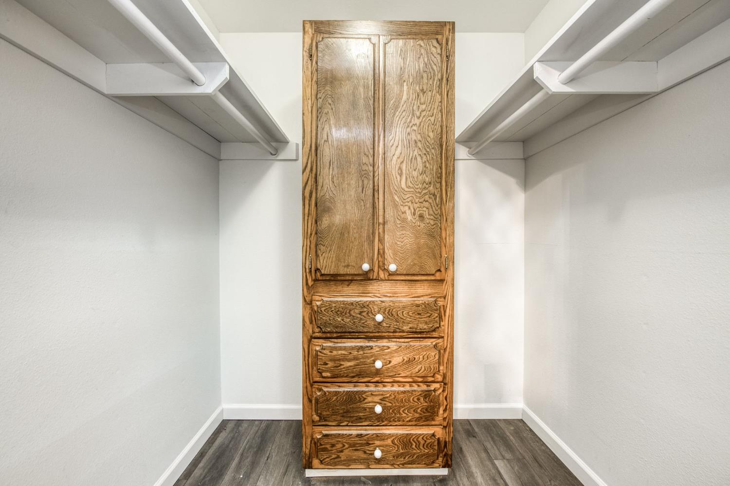 1567 E Mesa Ave, Fresno, CA 93710