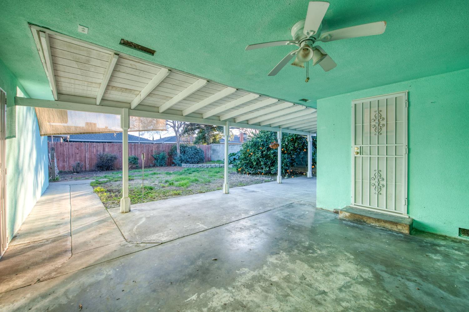 1567 E Mesa Ave, Fresno, CA 93710