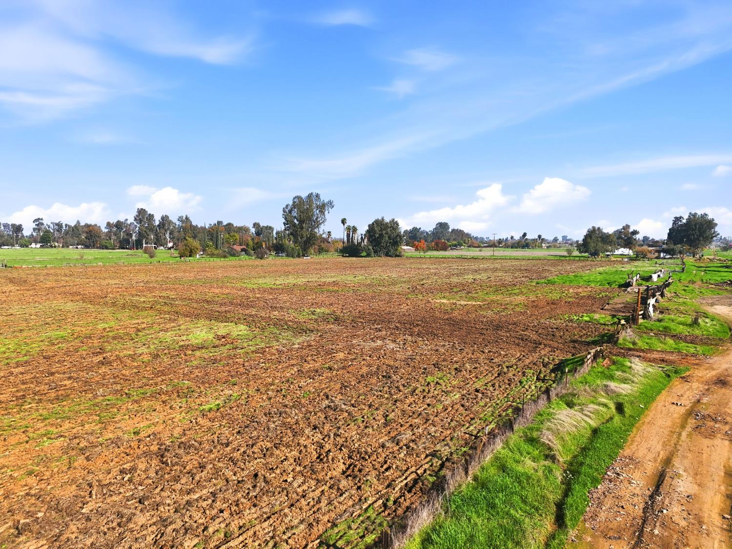 1 Krohn, Madera, CA 93638