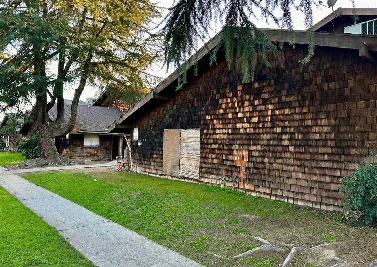 3779 N Abby St, Fresno, CA 93726