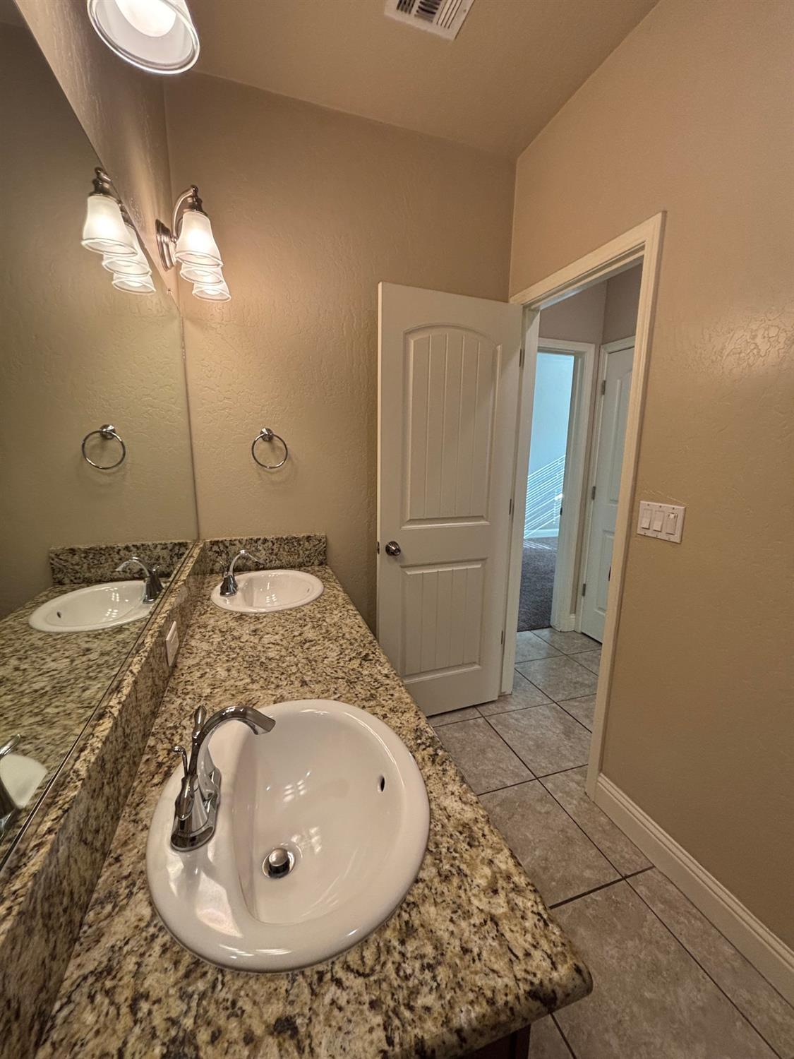 6248 E Farrin Ave, Fresno, CA 93727