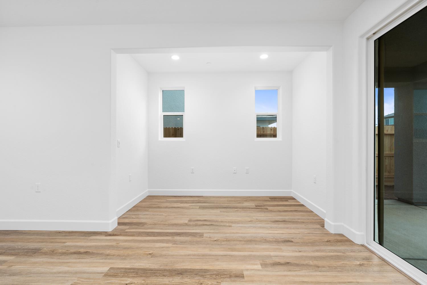 352 Huckleberry Rd S, Madera, CA 93636