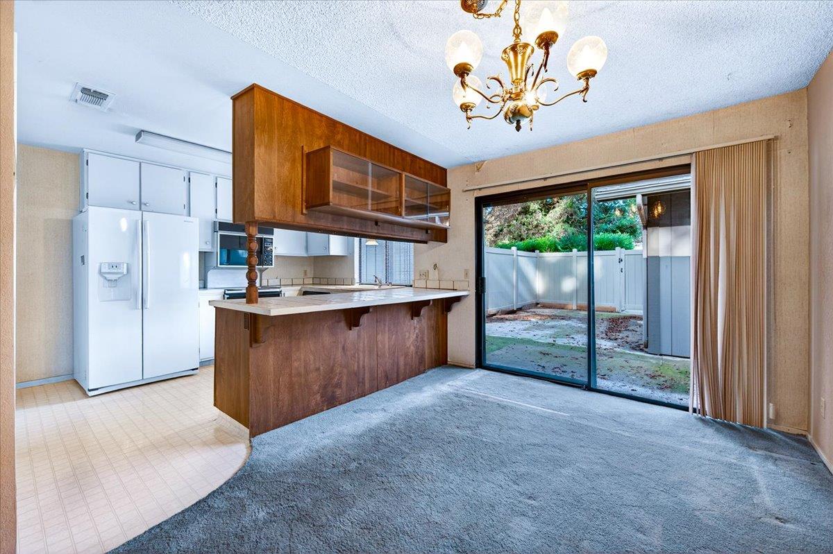 4676 E Alamos Ave #117, Fresno, CA 93726