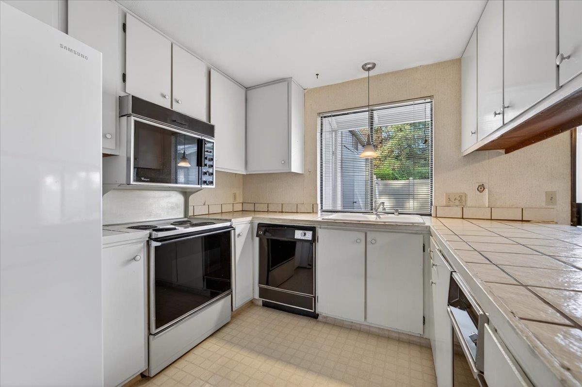 4676 E Alamos Ave #117, Fresno, CA 93726