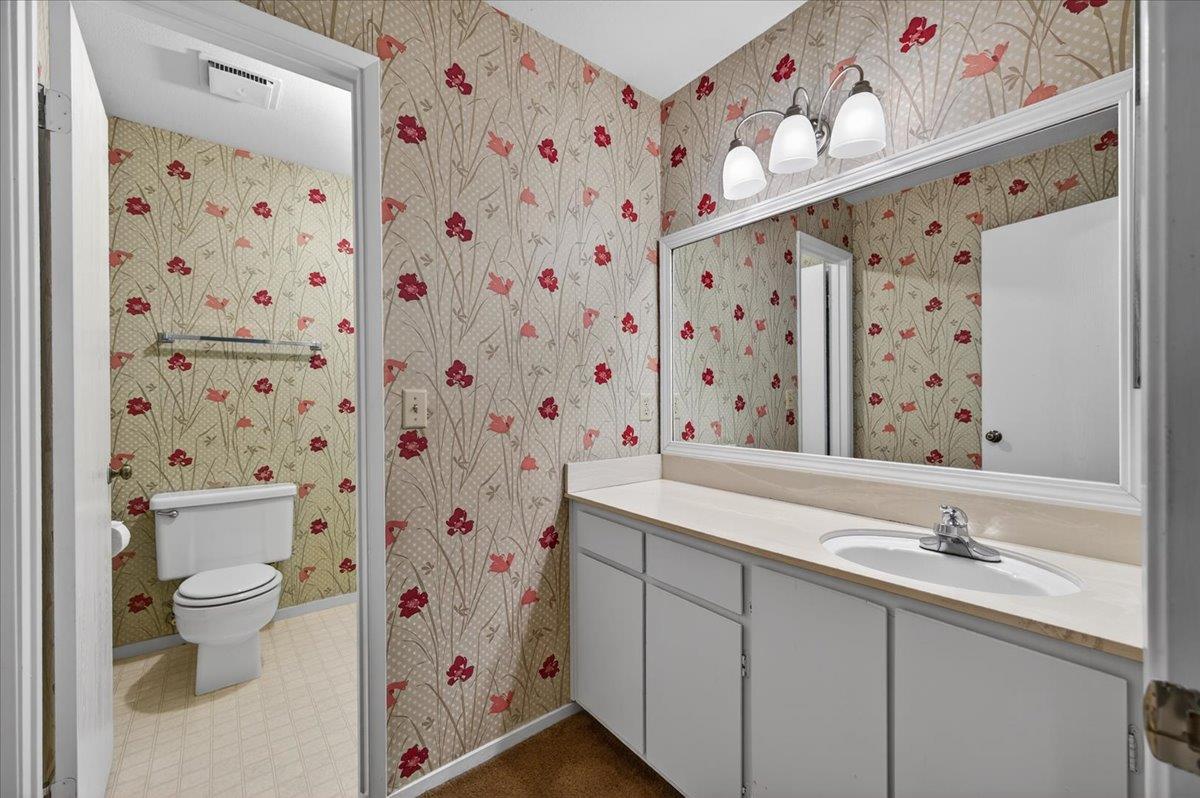 4676 E Alamos Ave #117, Fresno, CA 93726