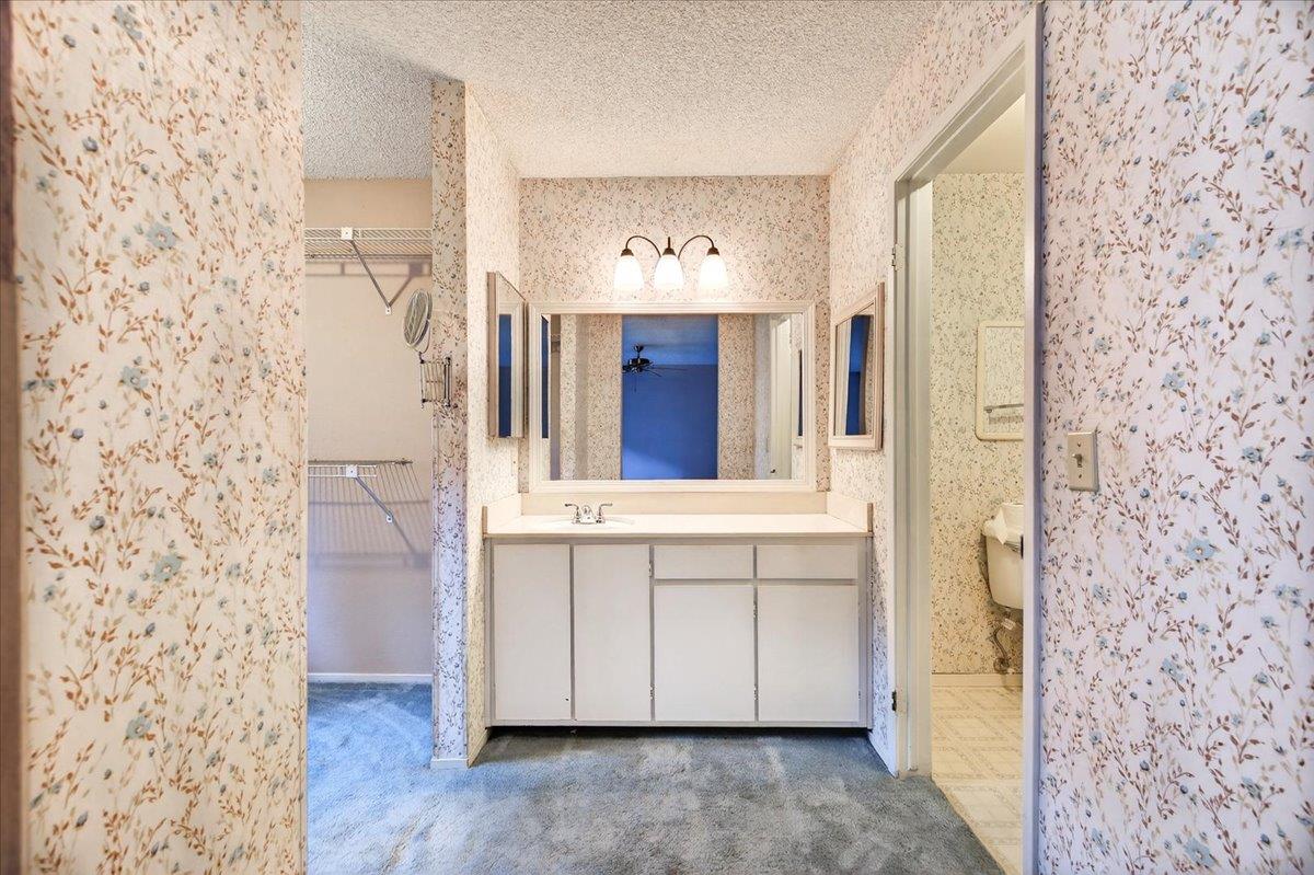 4676 E Alamos Ave #117, Fresno, CA 93726