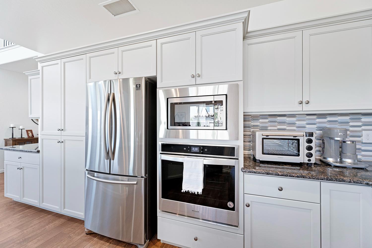 1006 La Canada Ave, Clovis, CA 93619