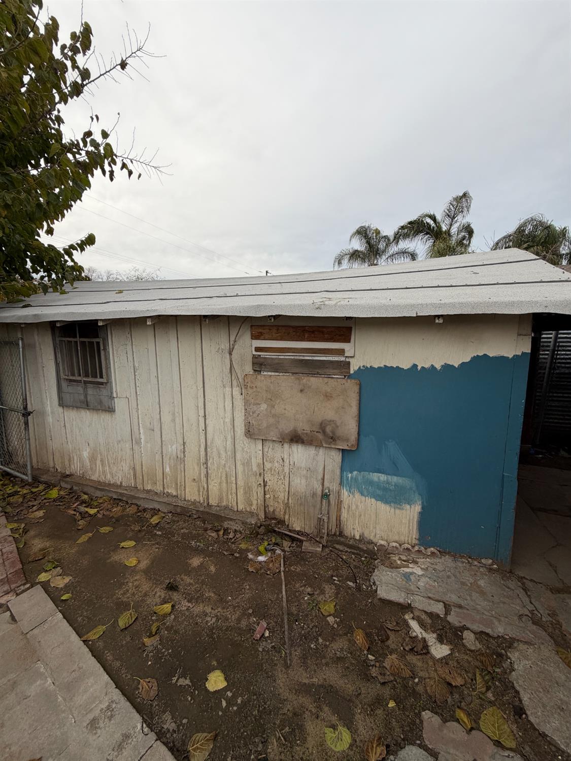 2510 S Cedar Ave, Fresno, CA 93725