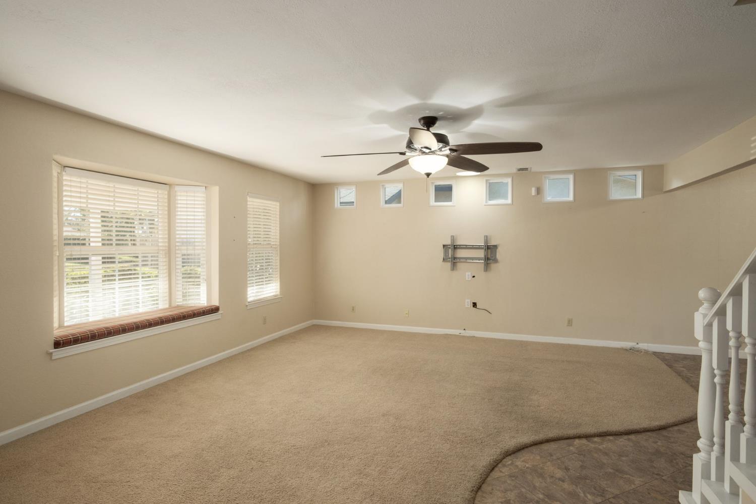 1696 E Paul Ave, Fresno, CA 93710