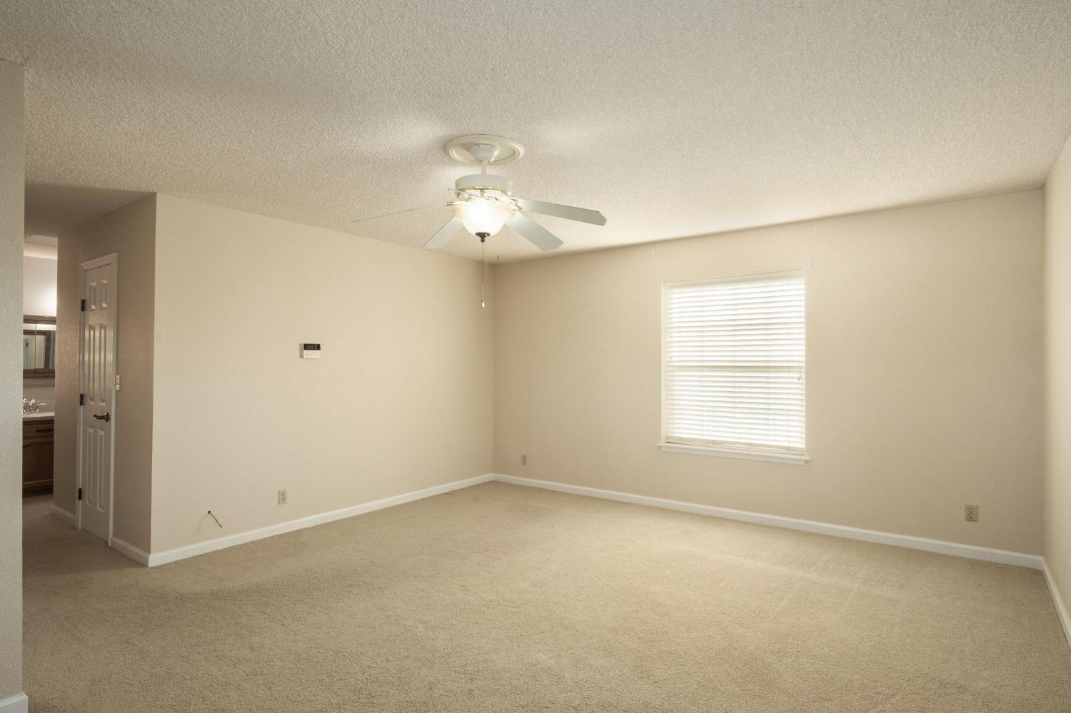 1696 E Paul Ave, Fresno, CA 93710