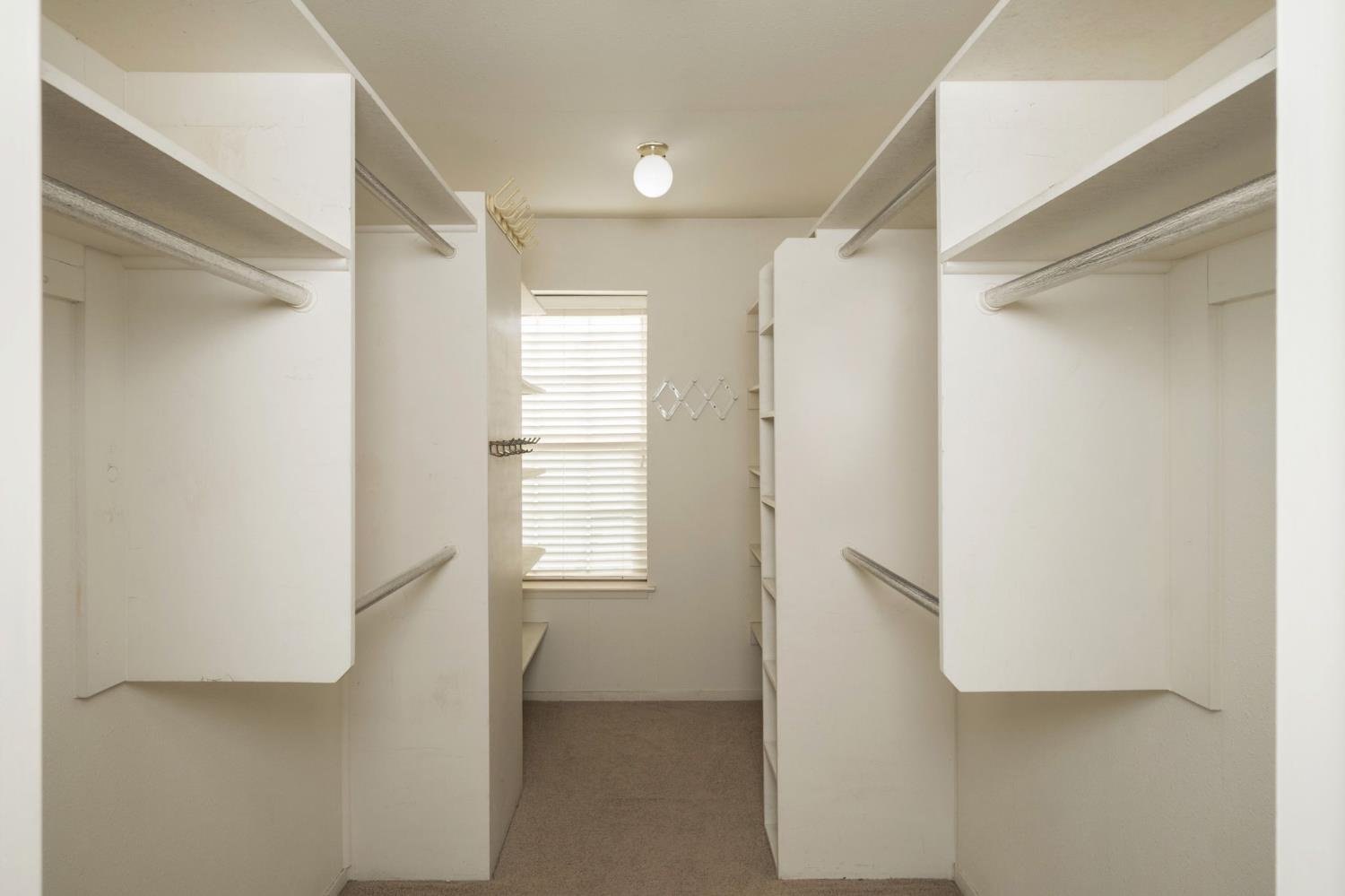 1696 E Paul Ave, Fresno, CA 93710