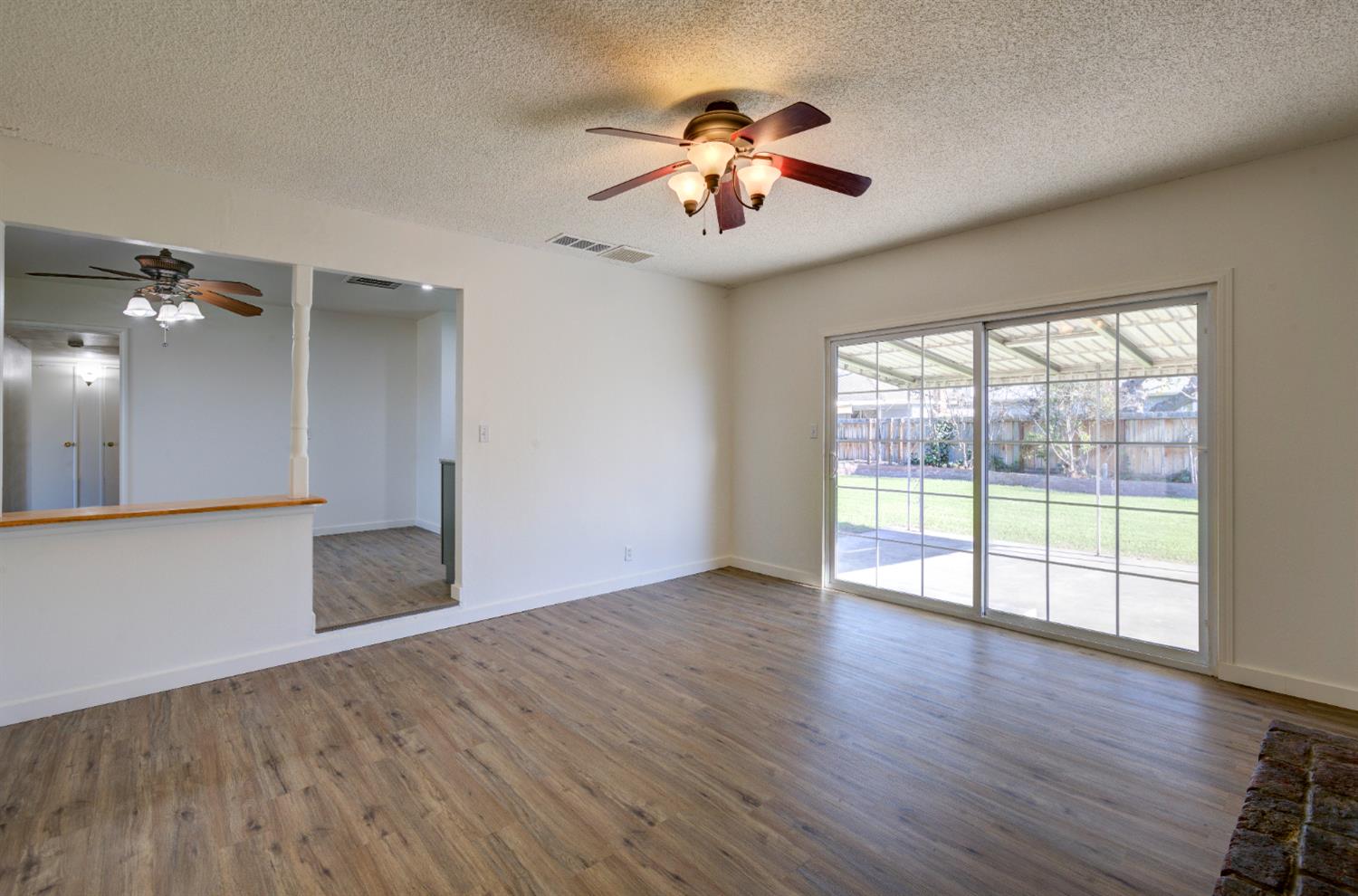 4722 N Callisch St, Fresno, CA 93726