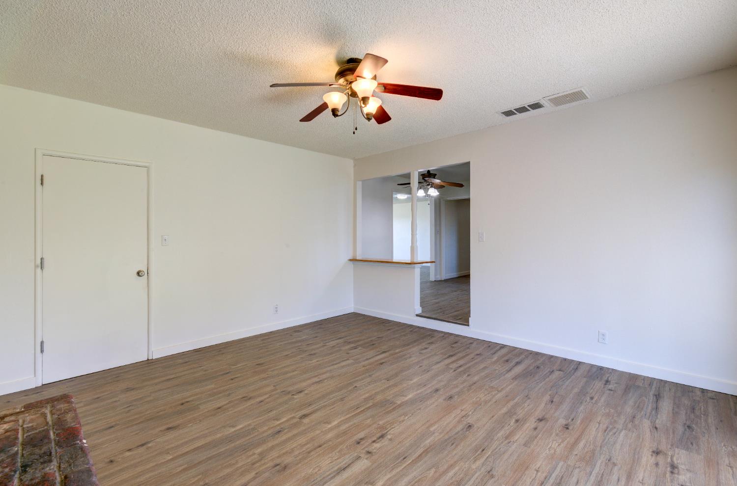 4722 N Callisch St, Fresno, CA 93726