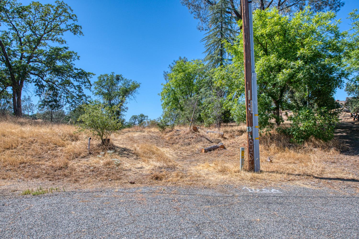 41853 1/2 Starlight Ct, Coarsegold, CA 93614