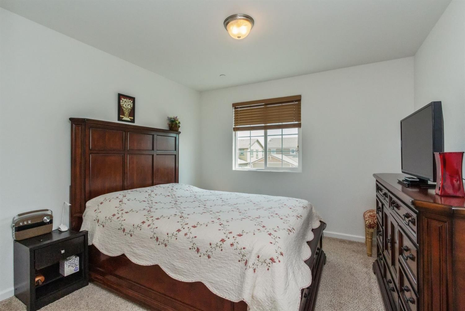 6808 W Parr Ave, Fresno, CA 93722