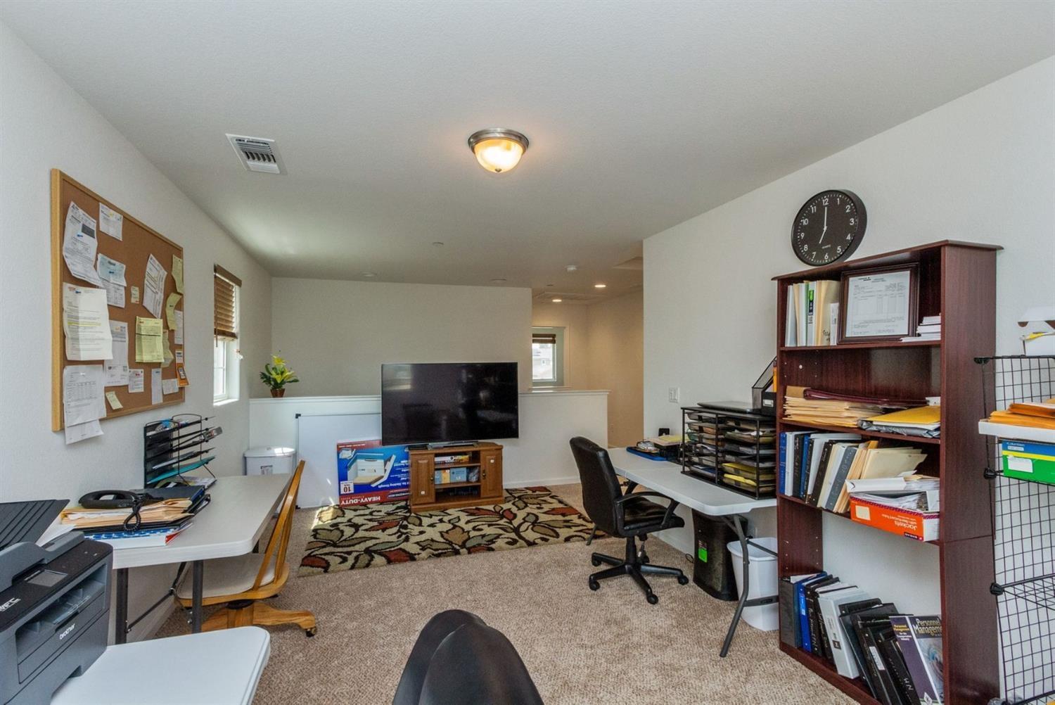 6808 W Parr Ave, Fresno, CA 93722