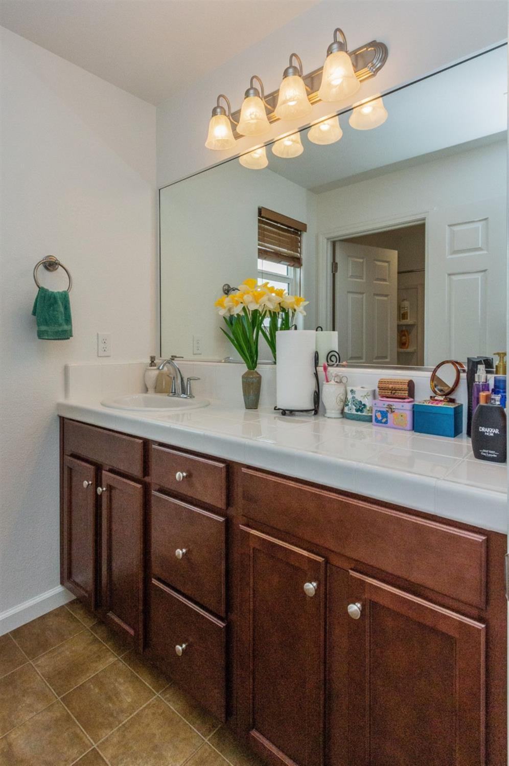 6808 W Parr Ave, Fresno, CA 93722