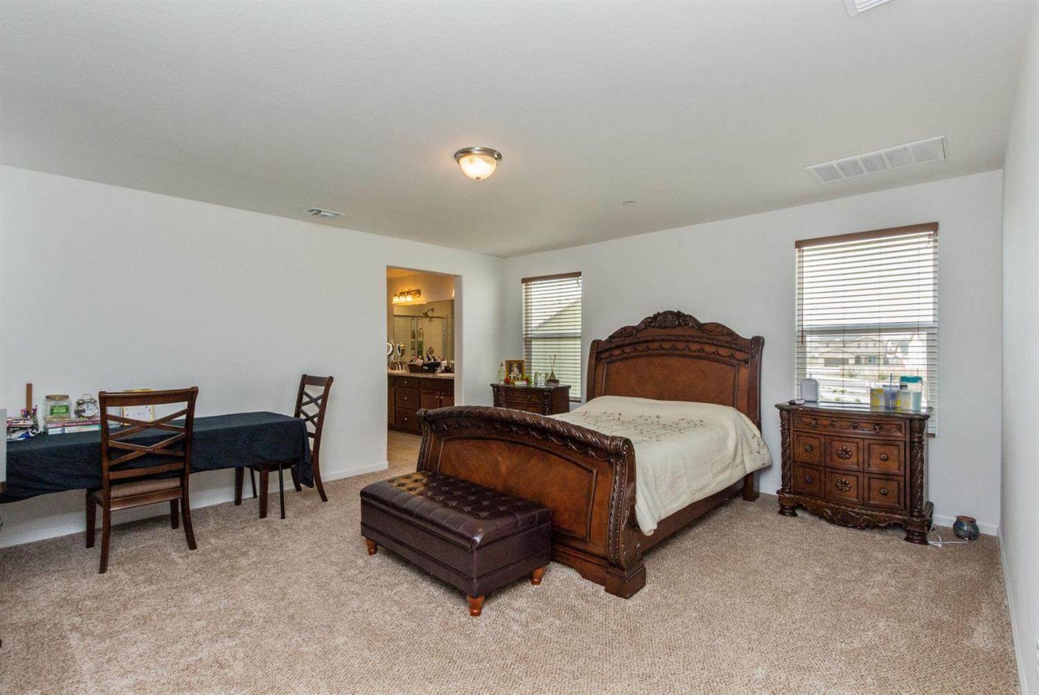 6808 W Parr Ave, Fresno, CA 93722