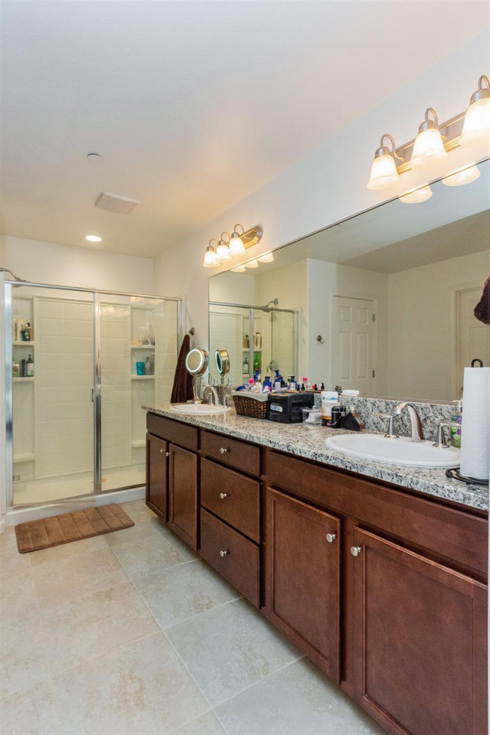 6808 W Parr Ave, Fresno, CA 93722