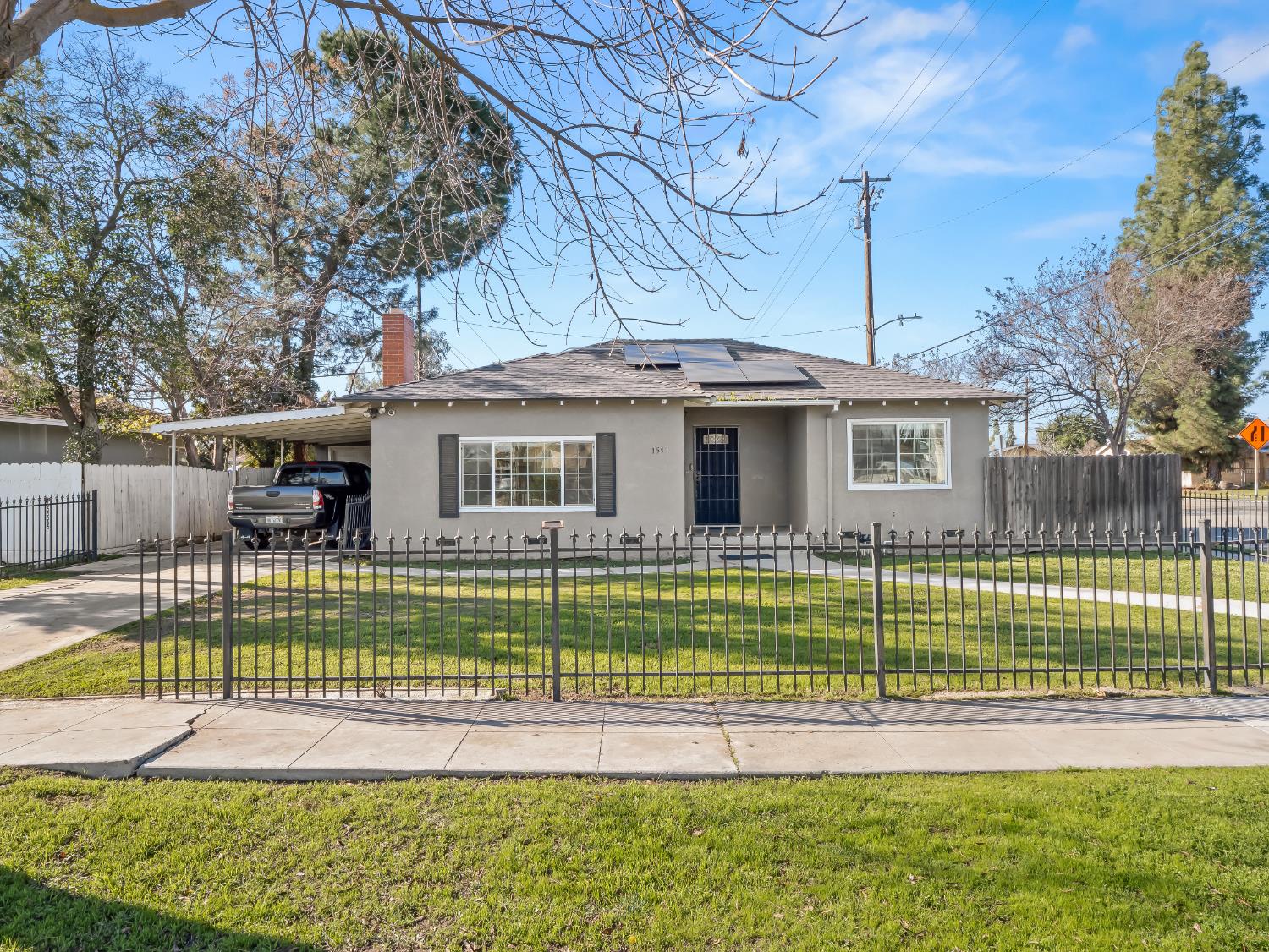 1591 N Durant Way, Fresno, CA 93728