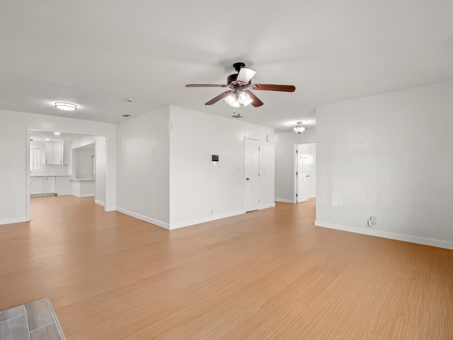 1591 N Durant Way, Fresno, CA 93728