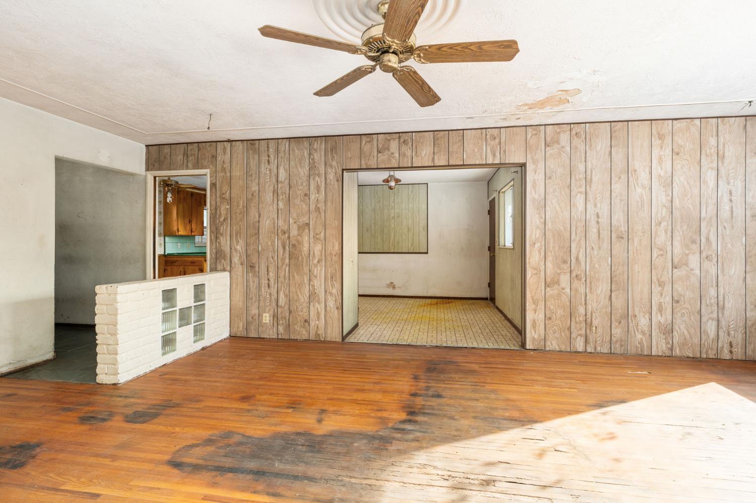 3314 E Swift Ave, Fresno, CA 93726