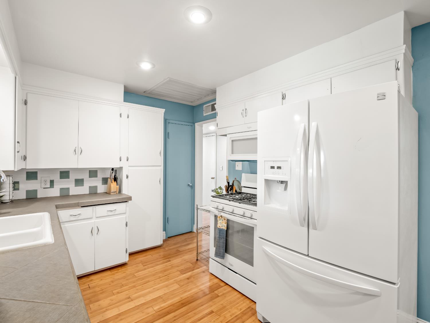 2980 Olive St, Selma, CA 93662