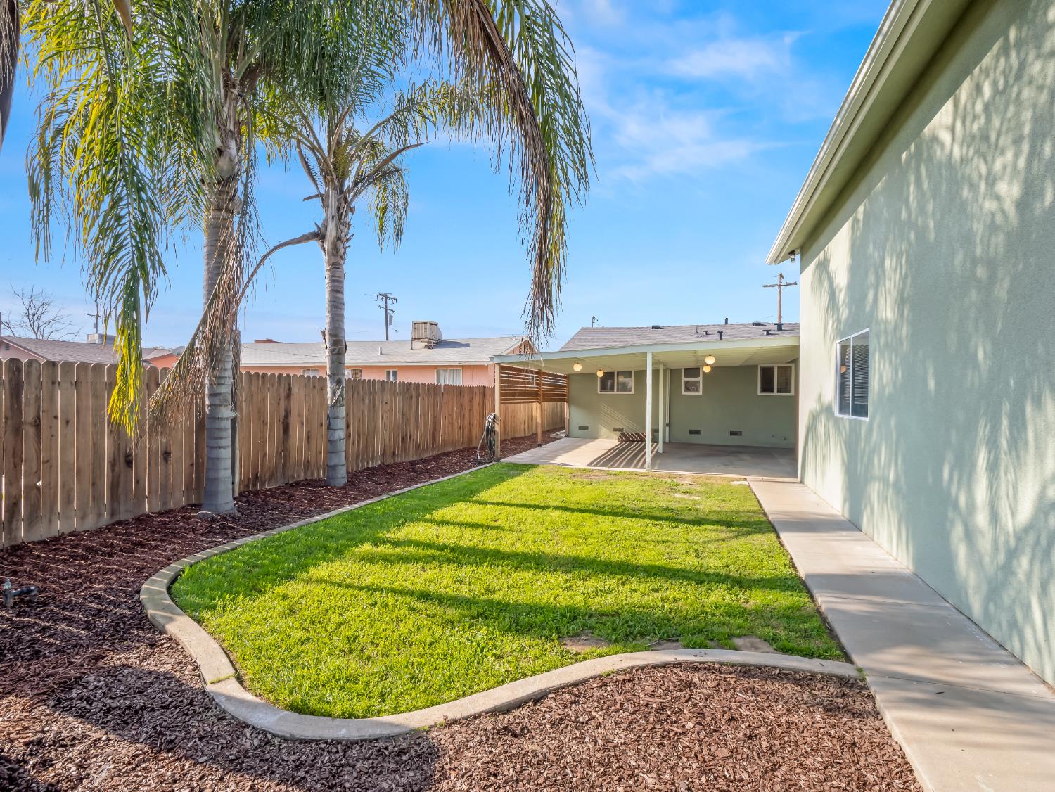 2980 Olive St, Selma, CA 93662