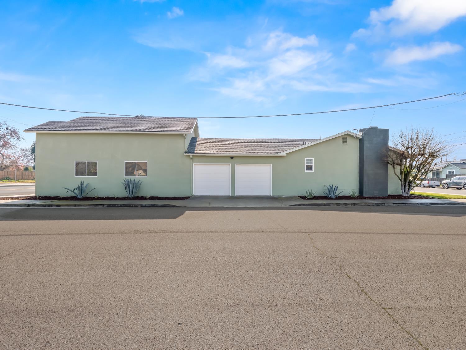 2980 Olive St, Selma, CA 93662