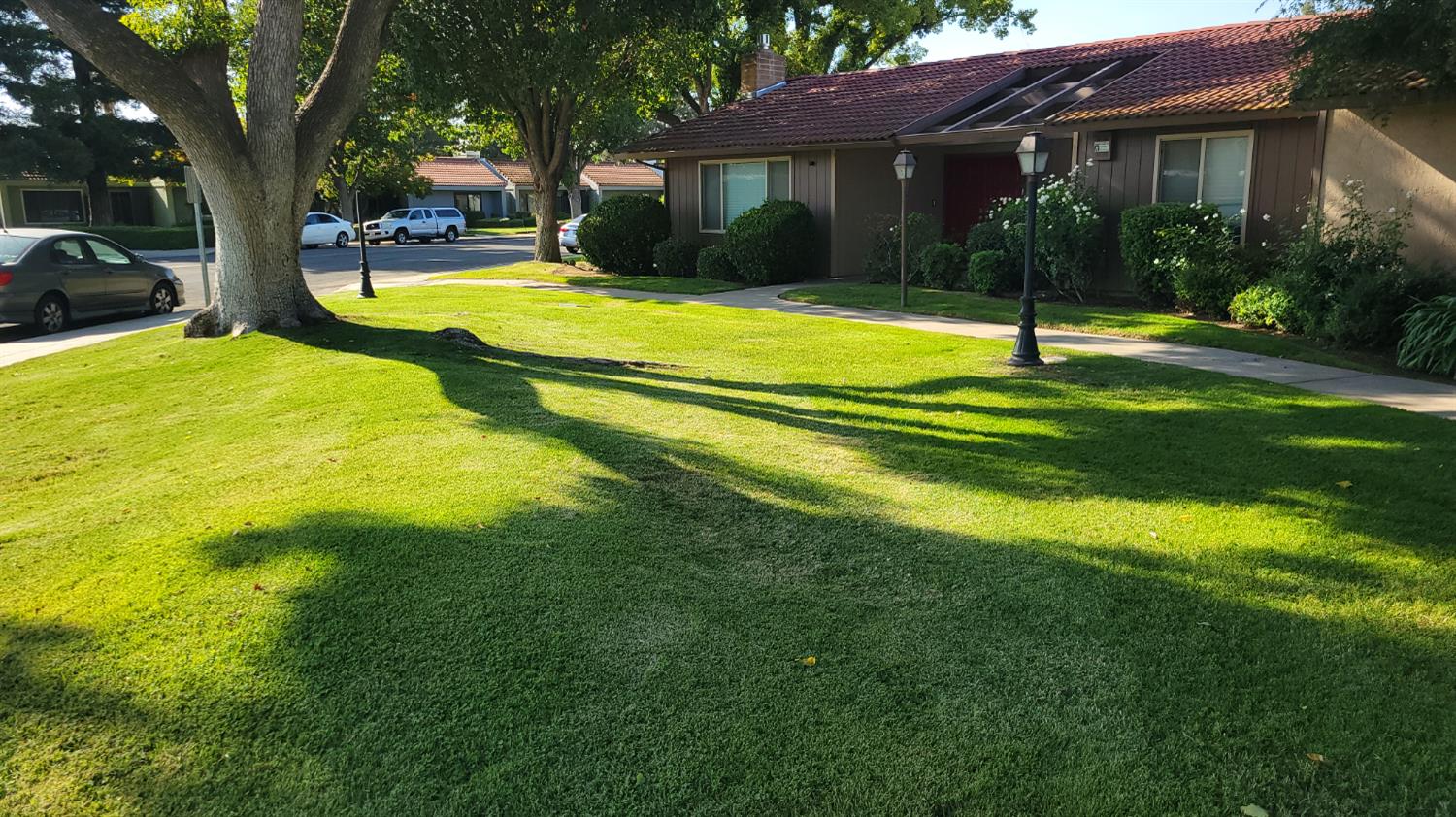 1866 W Santa Ana Ave #101, Fresno, CA 93705