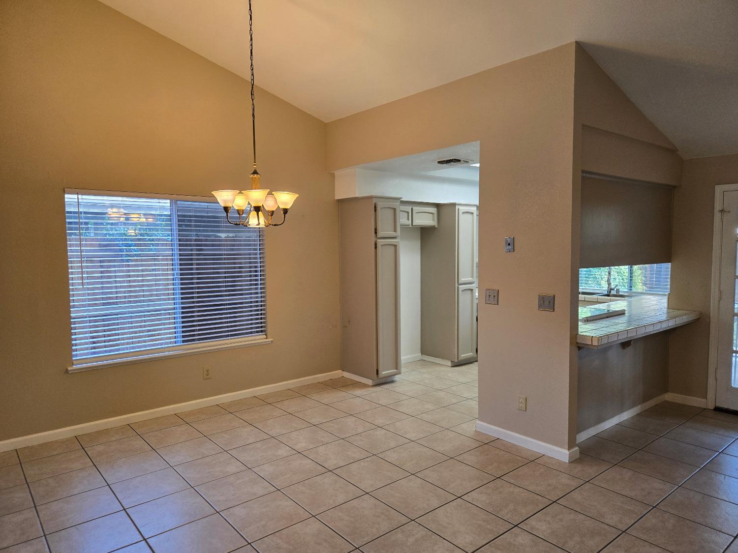 1415 E Portland Ave, Fresno, CA 93720