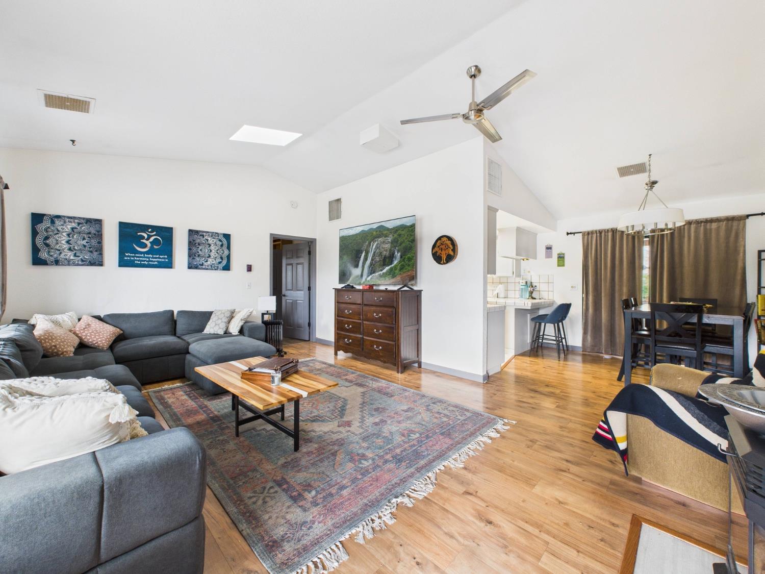 43710 Hilltop Ln, Ahwahnee, CA 93601