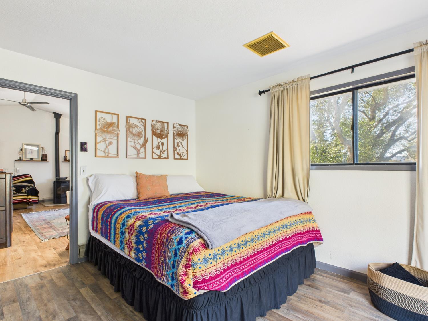 43710 Hilltop Ln, Ahwahnee, CA 93601