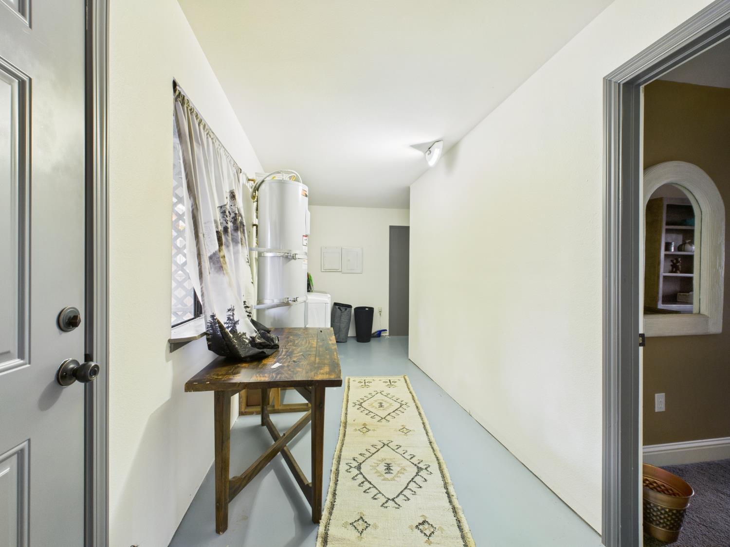 43710 Hilltop Ln, Ahwahnee, CA 93601