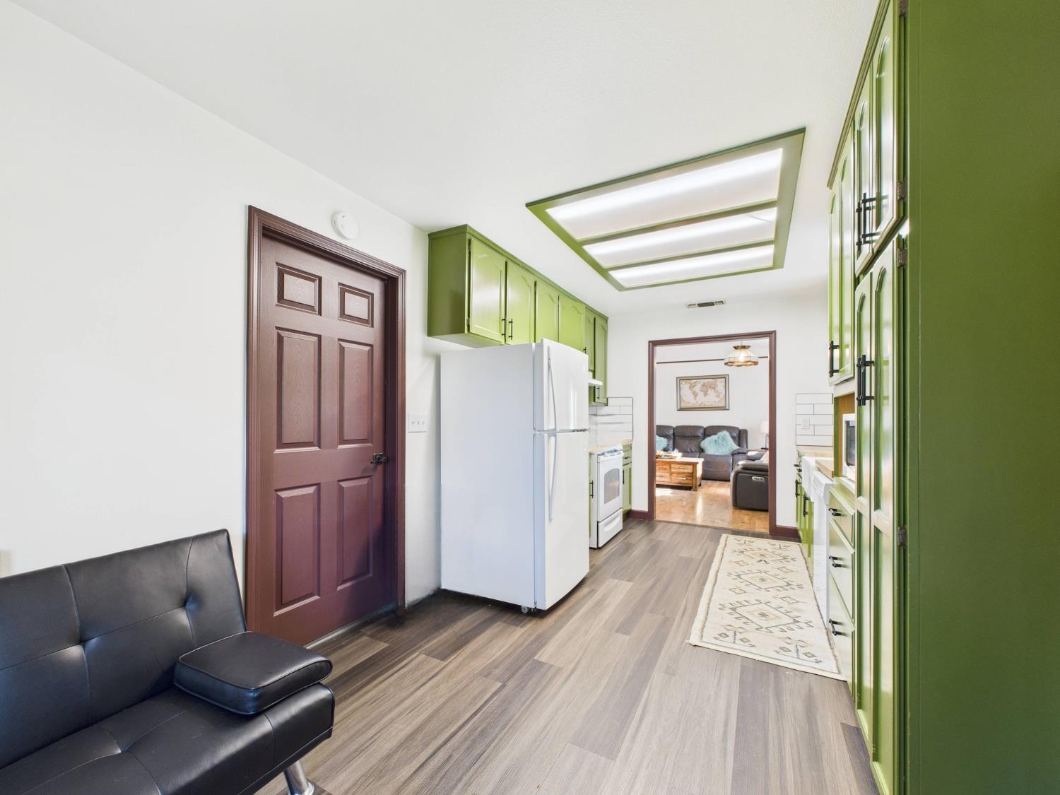 43710 Hilltop Ln, Ahwahnee, CA 93601