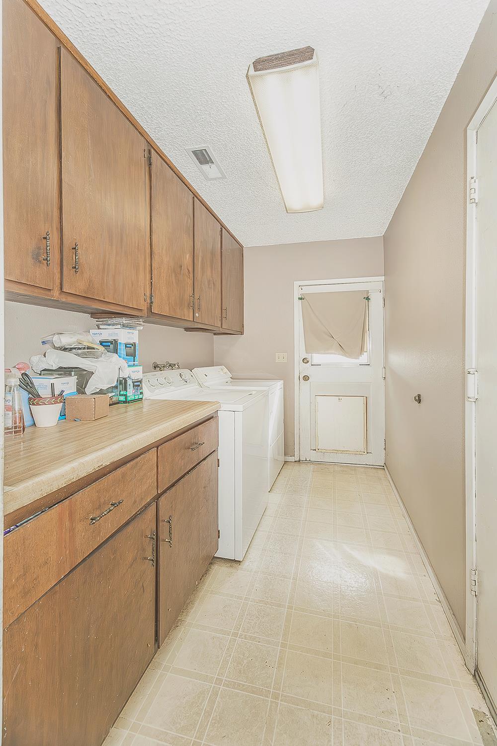 3025 Timmy Ave, Clovis, CA 93612