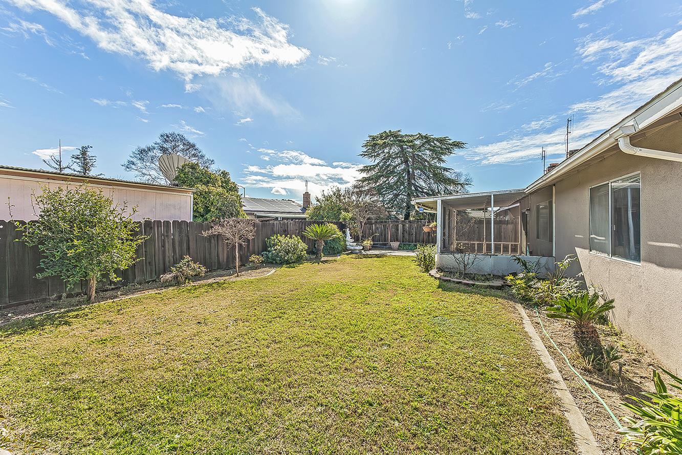 3025 Timmy Ave, Clovis, CA 93612