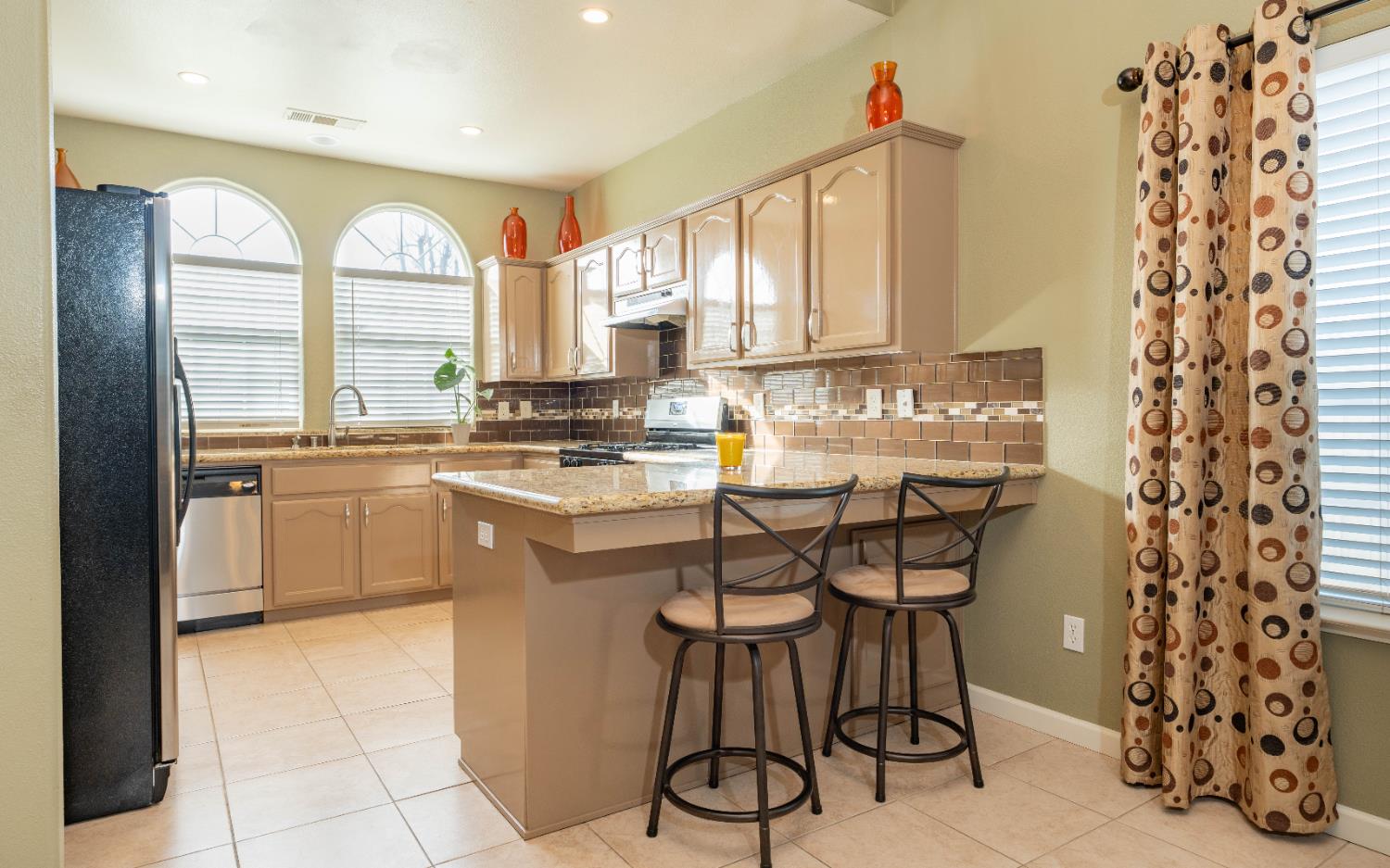 1358 Peachwood St, Lemoore, CA 93245