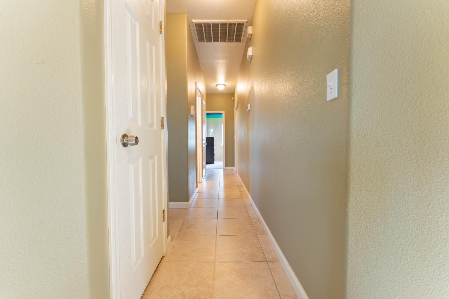 1358 Peachwood St, Lemoore, CA 93245