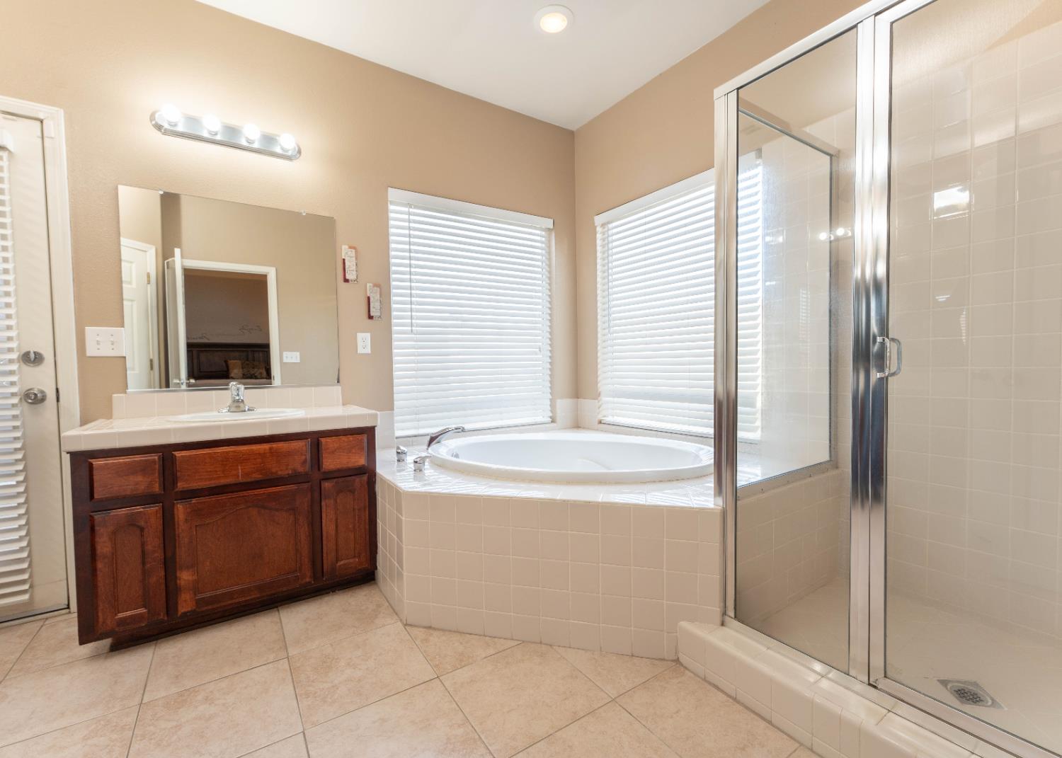 1358 Peachwood St, Lemoore, CA 93245