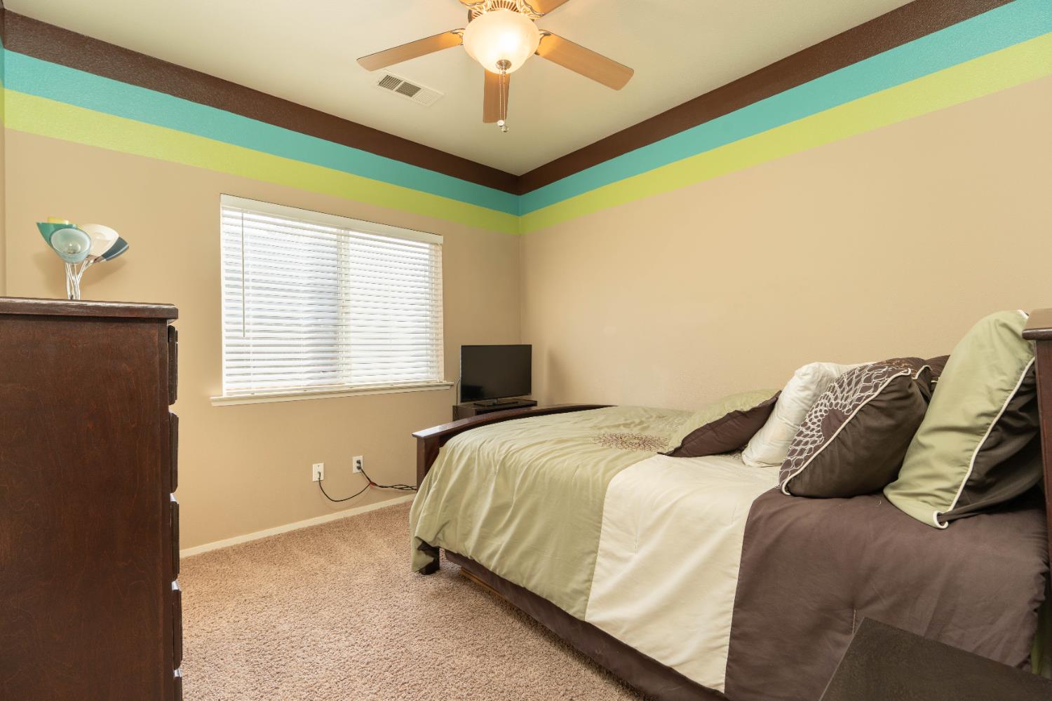 1358 Peachwood St, Lemoore, CA 93245