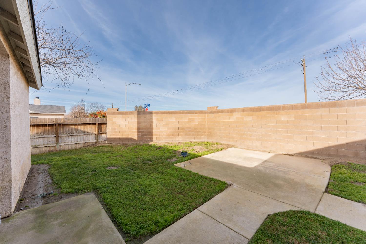 1358 Peachwood St, Lemoore, CA 93245