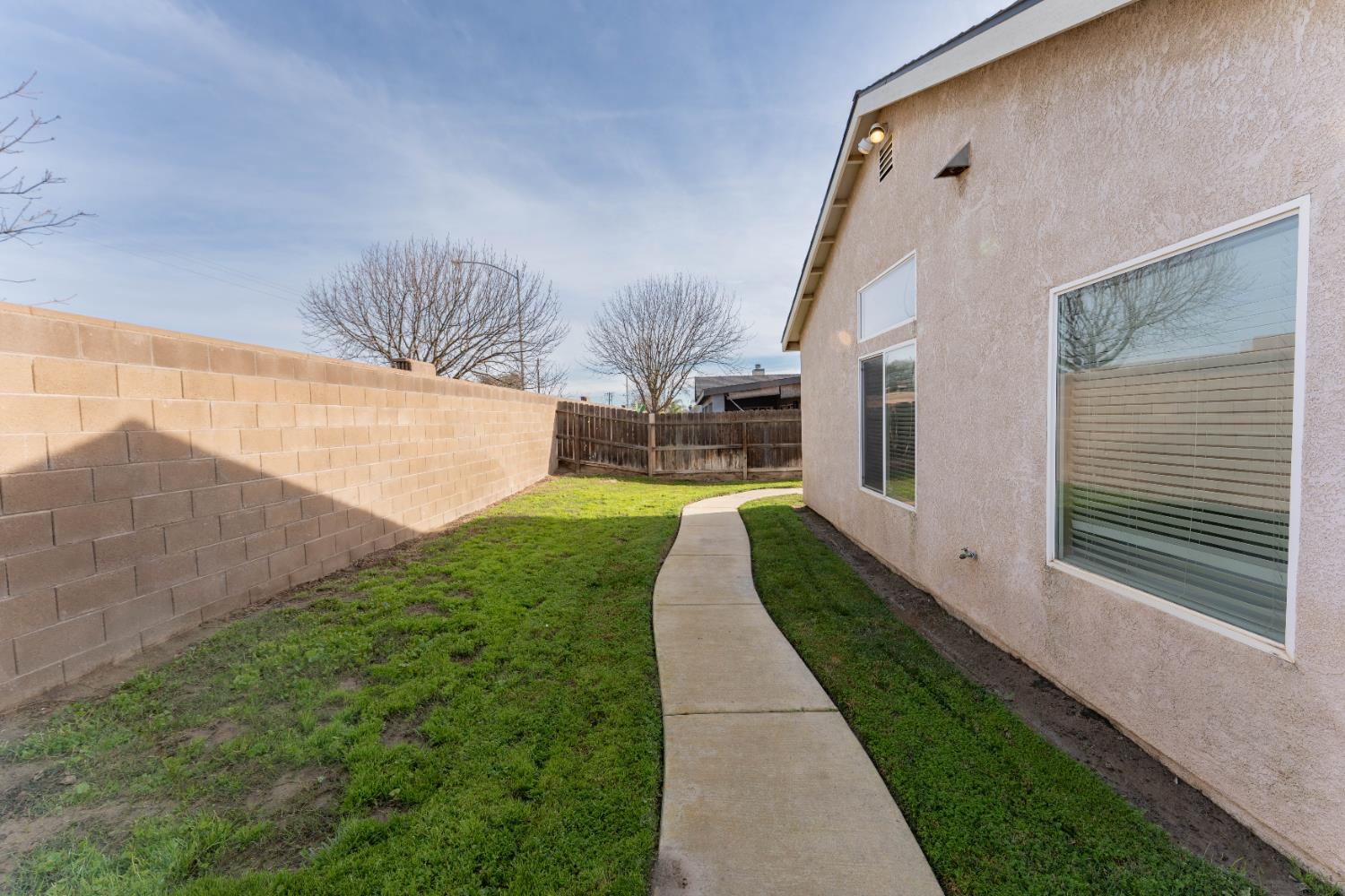 1358 Peachwood St, Lemoore, CA 93245