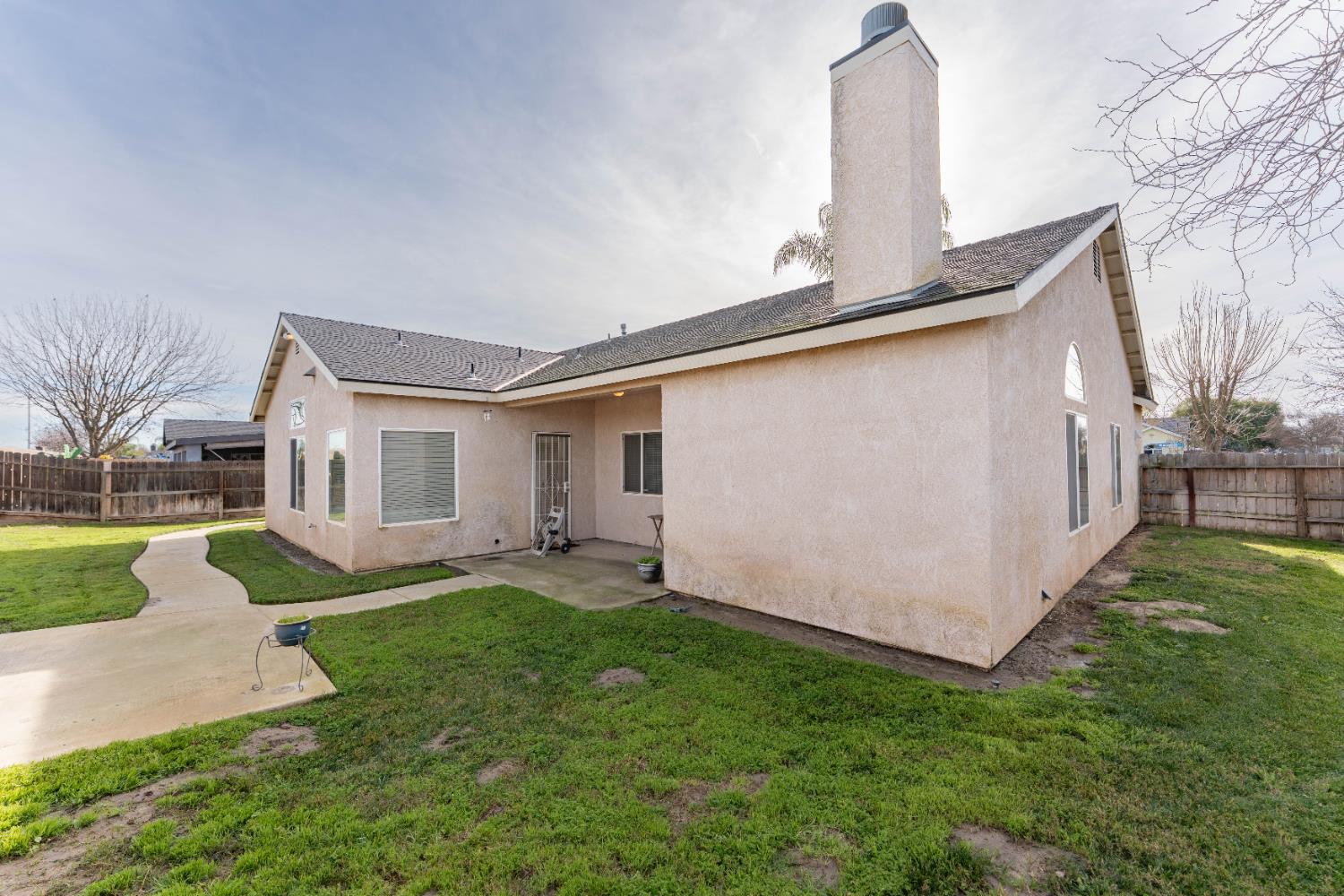 1358 Peachwood St, Lemoore, CA 93245