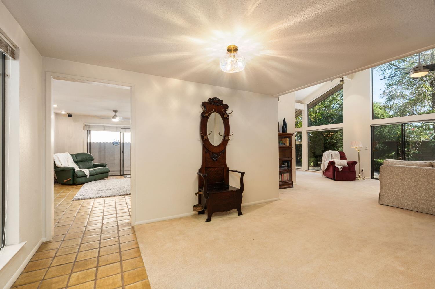 5630 N El Adobe Dr, Fresno, CA 93711