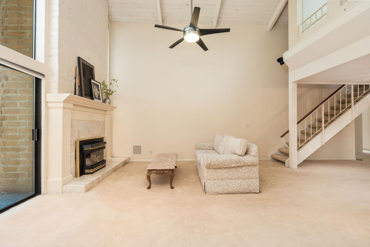 5630 N El Adobe Dr, Fresno, CA 93711